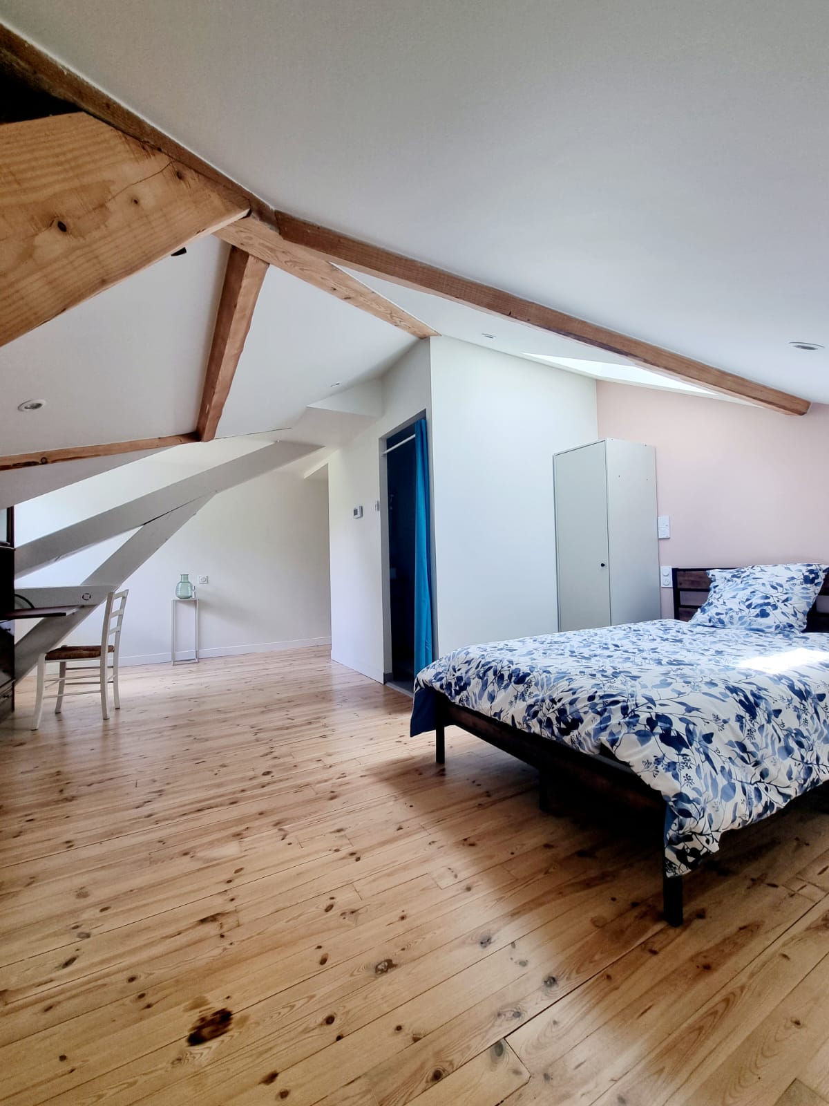 Chambre 5 - Vue 1